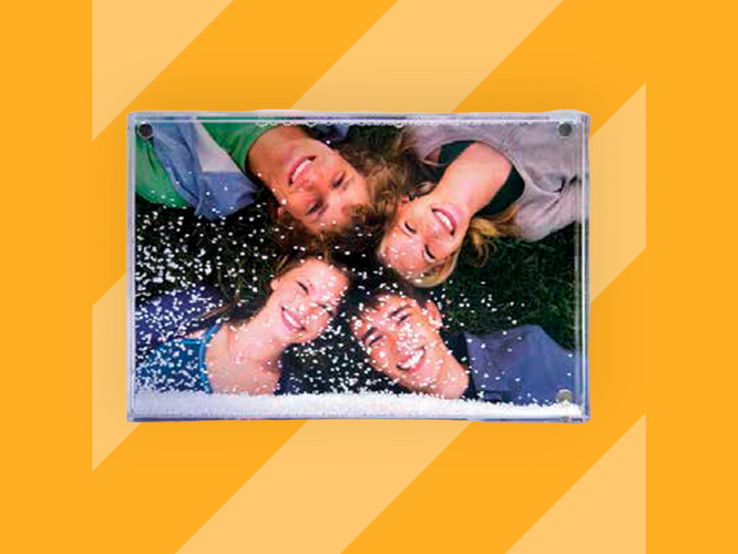 Εκτύπωση φωτογραφίας σε Χιονόμπαλα (snowglob) από το Print-Photos-Online.com