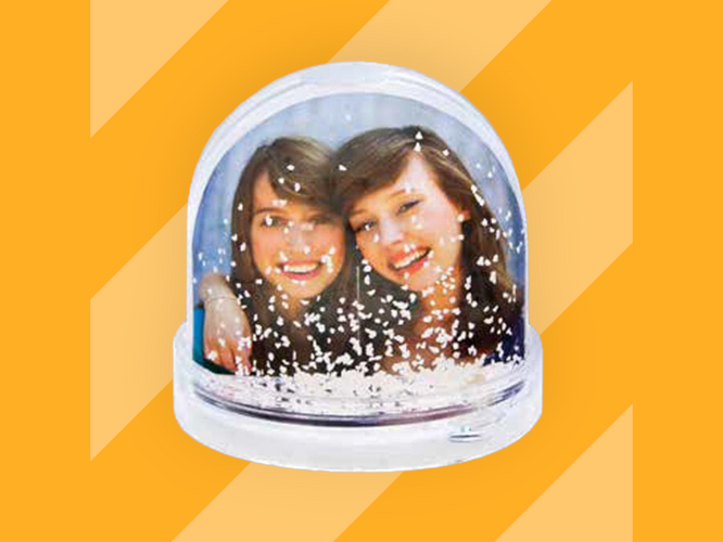 Εκτύπωση φωτογραφίας σε Χιονόμπαλα (snowglob) από το Print-Photos-Online.com