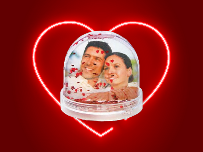 Εκτύπωση φωτογραφίας σε Χιονόμπαλα (snowglob) από το Print-Photos-Online.com