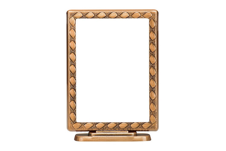 Εκτύπωση φωτογραφίας σε πορσελάνη για μνήμα από το Print-Photos-Online.com