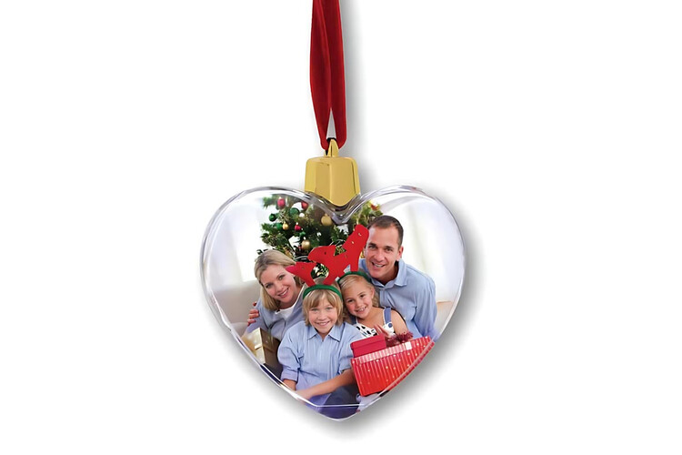 Εκτύπωση φωτογραφίας σε χριστουγεννιάτικη καρδιά με φωτογραφία από το Print-Photos-Online.com