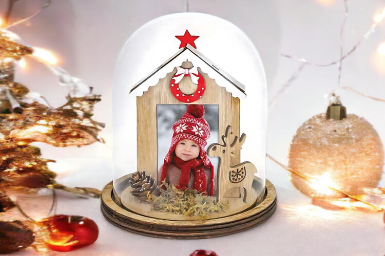 Εκτύπωση φωτογραφίας σε χριστουγεννιάτικο στολίδι από το Print-Photos-Online.com
Εκτύπωση φωτογραφίας σε χριστουγεννιάτικο στολίδι από το Print-Photos-Online.com