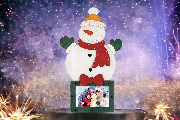 Χριστουγεννιάτικη κορνίζα Tallin από το Print-Photos-Online.com