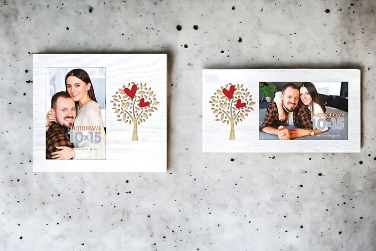 Ξύλινη κορνίζα Lucia​ από το Print-Photos-Online.com​