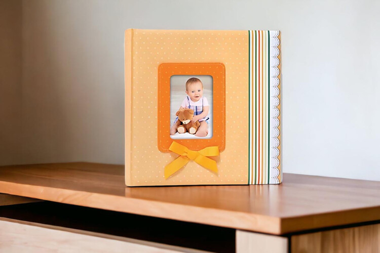 Άλμπουμ φωτογραφιών βάπτισης με ριζόχαρτο από το Print-Photos-Online.com