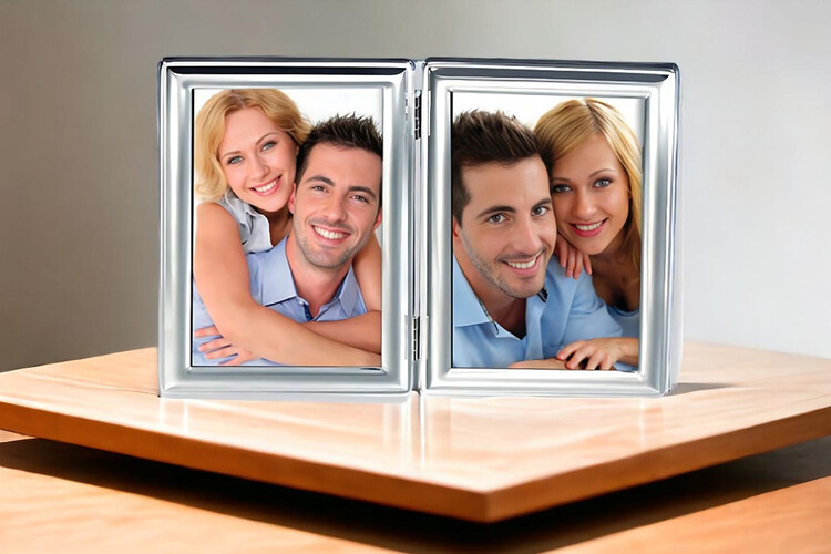 Διπλή επάργυρη κορνίζα 245 από το Print-Photos-Online.com