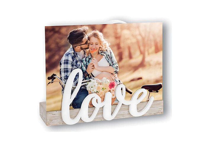 Ξύλινη κορνίζα Tizzy από το Print-Photos-Online.com