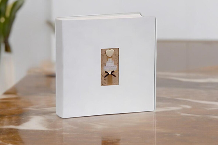 Άλμπουμ φωτογραφιών με ριζόχαρτο με Craft εξώφυλλο (κωδικός 12601) από το Print-Photos-Online.com