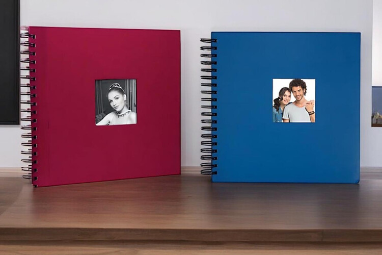 Άλμπουμ φωτογραφιών 30x30cm με 20 μαύρα φύλλα ριζόχαρτο & εξώφυλλο σπιράλ (κωδικός 17342) από το Print-Photos-Online.com