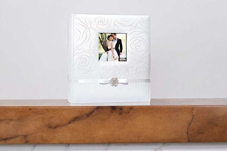 Άλμπουμ φωτογραφιών με ριζόχαρτο 32x32cm από το Print-Photos-Online.com