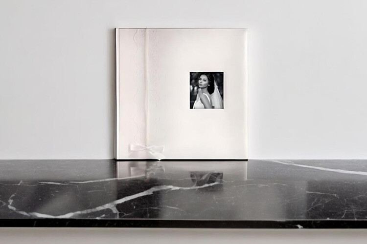 Άλμπουμ φωτογραφιών με ριζόχαρτο 32x32cm από το Print-Photos-Online.com
Άλμπουμ φωτογραφιών με ριζόχαρτο 32x32cm από το Print-Photos-Online.com