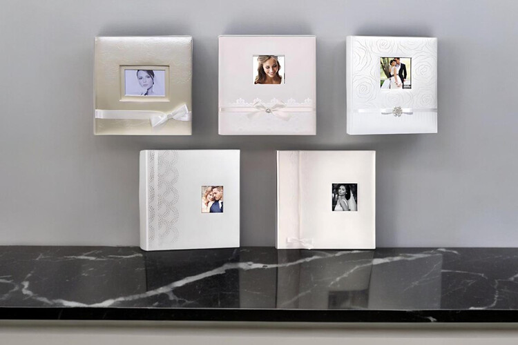 Άλμπουμ φωτογραφιών με ριζόχαρτο 32x32cm από το Print-Photos-Online.com