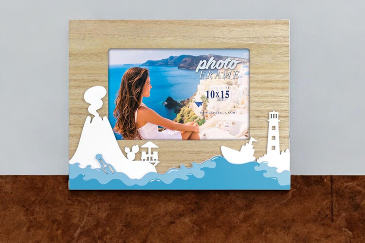 Ξύλινη κορνίζα Island από το Print-Photos-Online.com