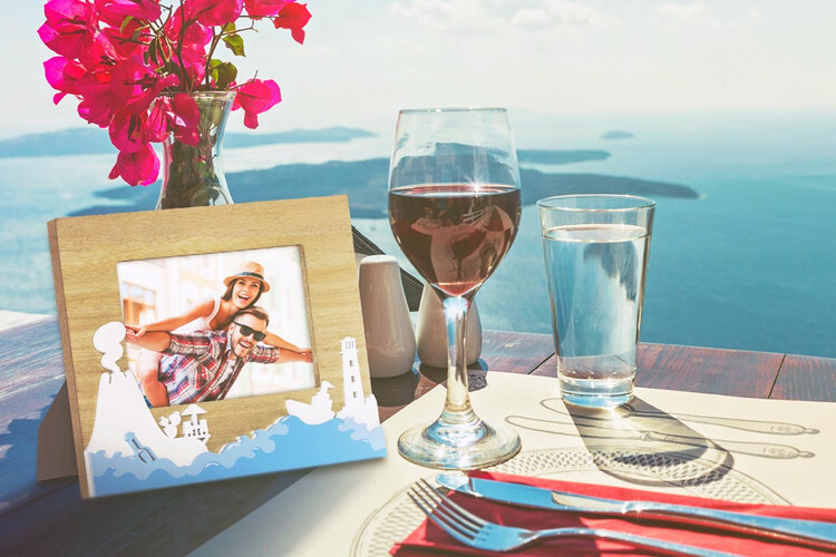 Ξύλινη κορνίζα Island από το Print-Photos-Online.com