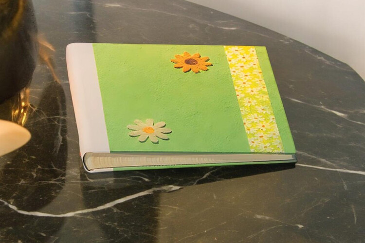 Άλμπουμ φωτογραφιών με ριζόχαρτο (με Craft εξώφυλλο) από το Print-Photos-Online.com