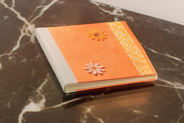 Άλμπουμ φωτογραφιών με ριζόχαρτο (με Craft εξώφυλλο) από το Print-Photos-Online.com