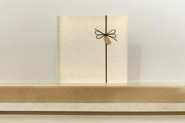 Άλμπουμ φωτογραφιών με ριζόχαρτο (κωδικός Lipsia) από το Print-Photos-Online.com