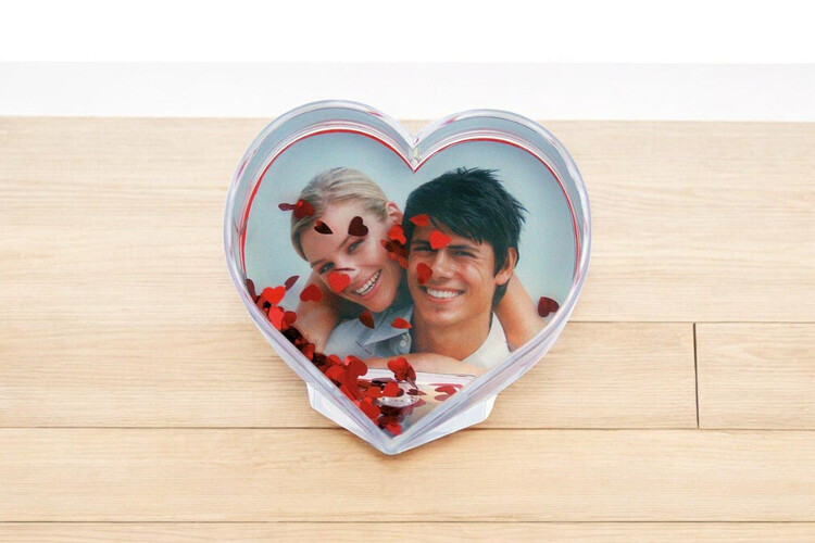 Εκτύπωση φωτογραφίας σε Χιονόμπαλα (snowglob) από το Print-Photos-Online.com