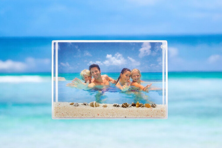 Εκτύπωση φωτογραφίας σε Χιονόμπαλα (snowglob) από το Print-Photos-Online.com