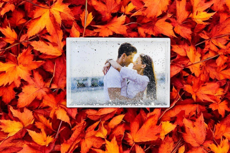 Εκτύπωση φωτογραφίας σε Χιονόμπαλα (snowglob) από το Print-Photos-Online.com