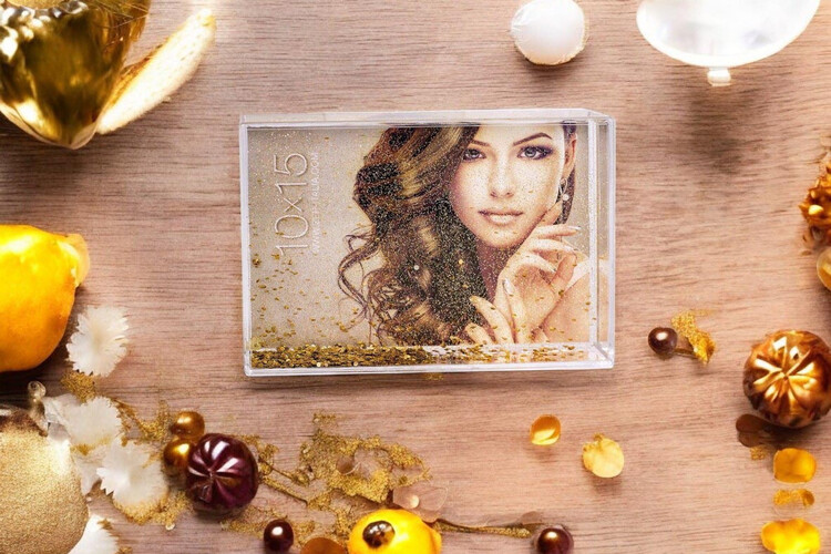 Εκτύπωση φωτογραφίας σε Χιονόμπαλα (snowglob) από το Print-Photos-Online.com