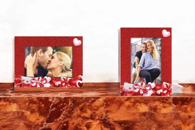 Ξύλινη κορνίζα Deva​ από το Print-Photos-Online.com