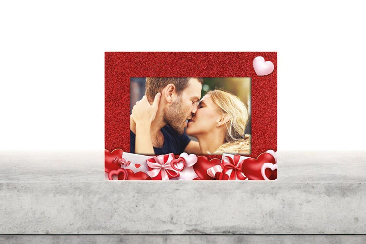 Ξύλινη κορνίζα Deva​ από το Print-Photos-Online.com