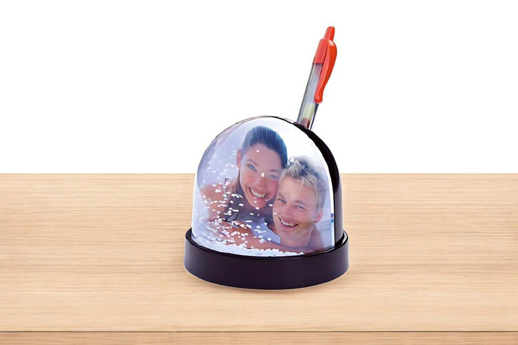 Εκτύπωση φωτογραφίας σε Χιονόμπαλα (snowglob) από το Print-Photos-Online.com