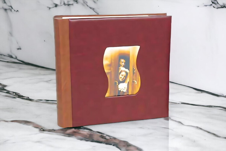 Άλμπουμ φωτογραφιών 32x32cm με 50 φύλλα με ριζόχαρτο (κωδικός 85641) από το Print-Photos-Online.com