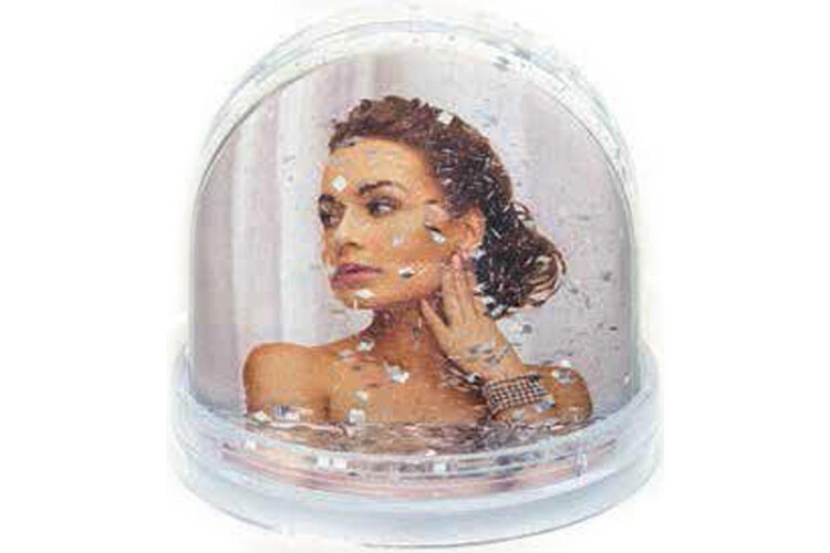 Εκτύπωση φωτογραφίας σε Χιονόμπαλα (snowglob) από το Print-Photos-Online.com