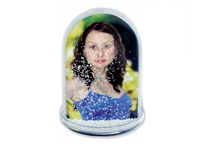Εκτύπωση φωτογραφίας σε Χιονόμπαλα (snowglob) από το Print-Photos-Online.com